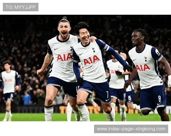 热刺进攻端的快速配合形成强大杀伤力